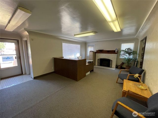 2606 E Main, Puyallup, WA 98372