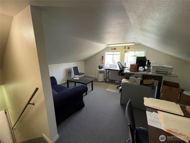 2606 E Main, Puyallup, WA 98372