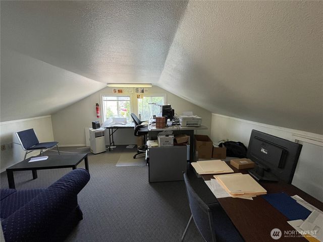 2606 E Main, Puyallup, WA 98372