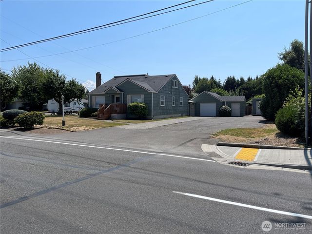 2606 E Main, Puyallup, WA 98372