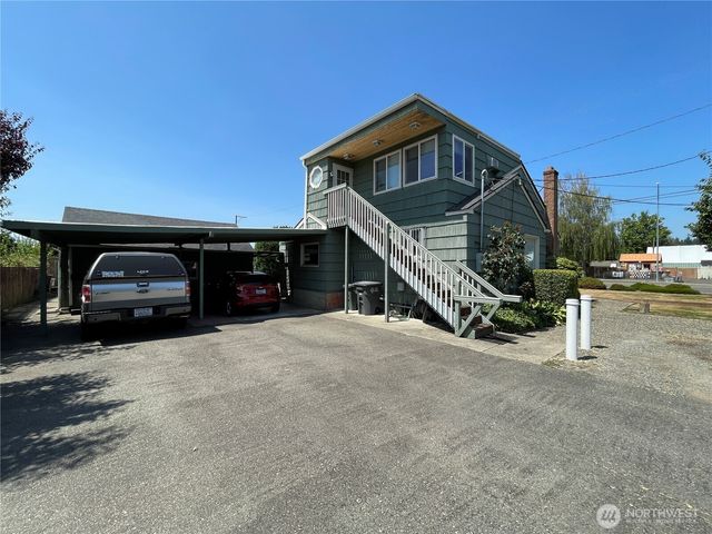 2606 E Main, Puyallup, WA 98372