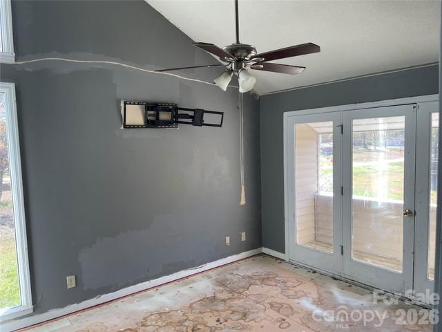 6174 Center Grove Road, Kershaw, SC 29067