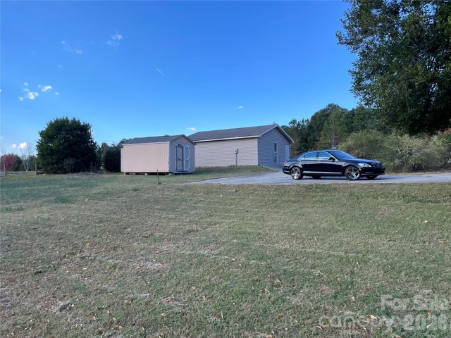 6174 Center Grove Road, Kershaw, SC 29067