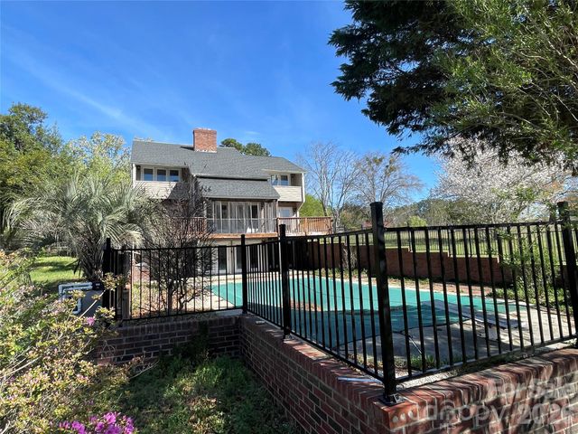 6174 Center Grove Road, Kershaw, SC 29067