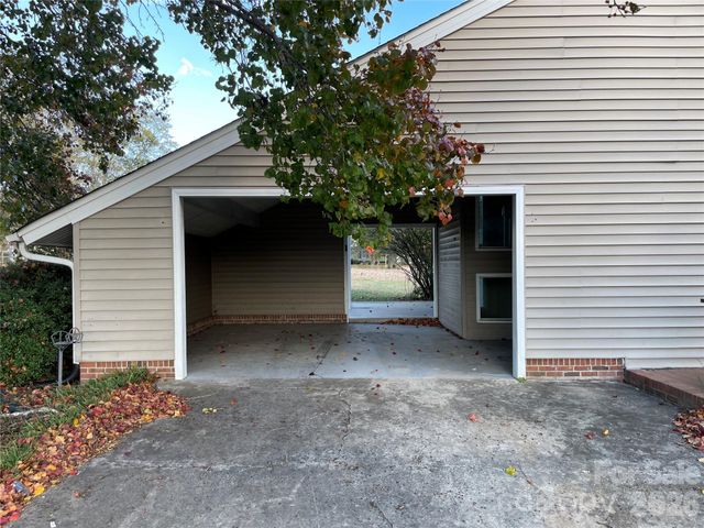 6174 Center Grove Road, Kershaw, SC 29067