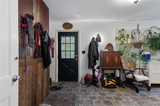 322 E Pere Cheney Road, Roscommon, MI 48653