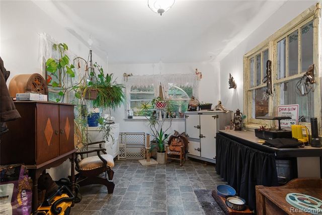 322 E Pere Cheney Road, Roscommon, MI 48653