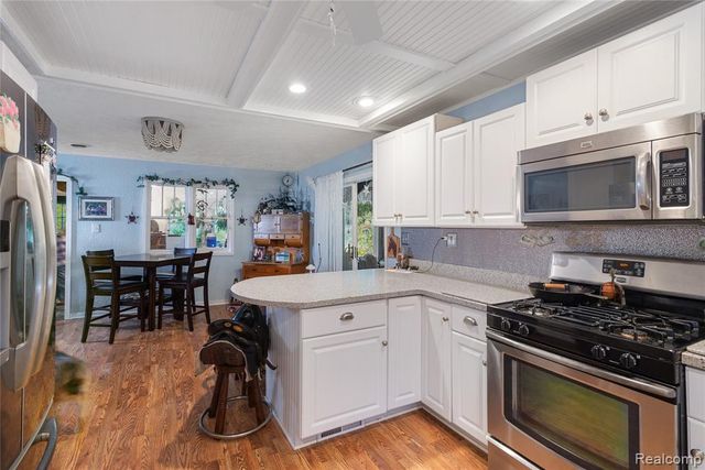 322 E Pere Cheney Road, Roscommon, MI 48653