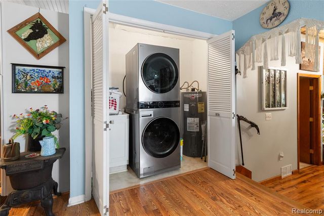 322 E Pere Cheney Road, Roscommon, MI 48653