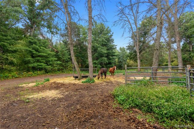 322 E Pere Cheney Road, Roscommon, MI 48653