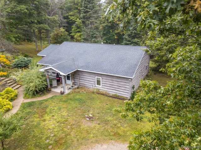 322 E Pere Cheney Road, Roscommon, MI 48653