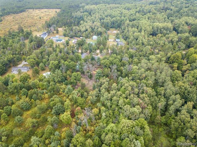 322 E Pere Cheney Road, Roscommon, MI 48653