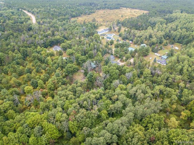 322 E Pere Cheney Road, Roscommon, MI 48653