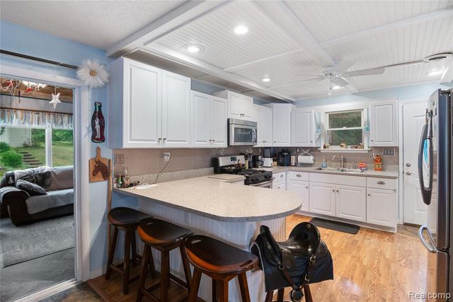 322 E Pere Cheney Road, Roscommon, MI 48653