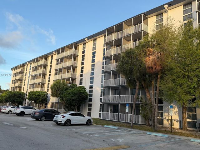 16950 W Dixie Hwy A-228 Hwy A228, North Miami Beach, FL 33160