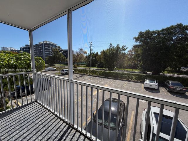 16950 W Dixie Hwy A-228 Hwy A228, North Miami Beach, FL 33160