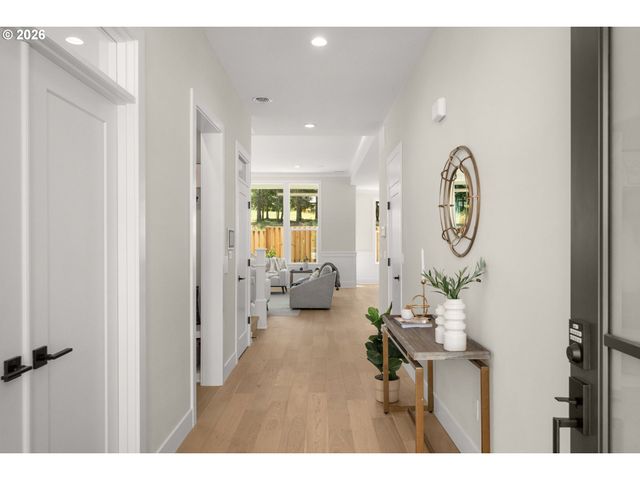 18100 Nw Anastasia Dr, Portland, OR 97229