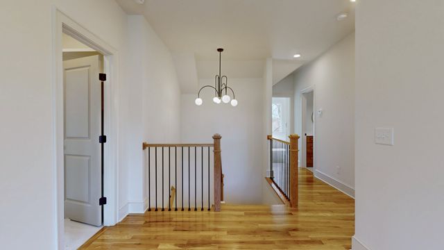 610 Skyview Dr, Nashville, TN 37206