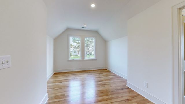 610 Skyview Dr, Nashville, TN 37206