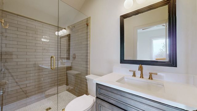 610 Skyview Dr, Nashville, TN 37206