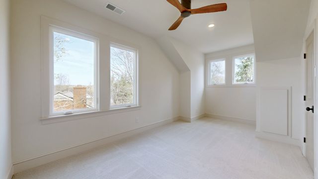 610 Skyview Dr, Nashville, TN 37206