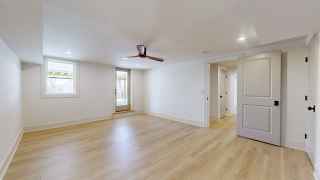 610 Skyview Dr, Nashville, TN 37206