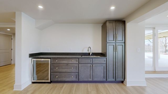 610 Skyview Dr, Nashville, TN 37206