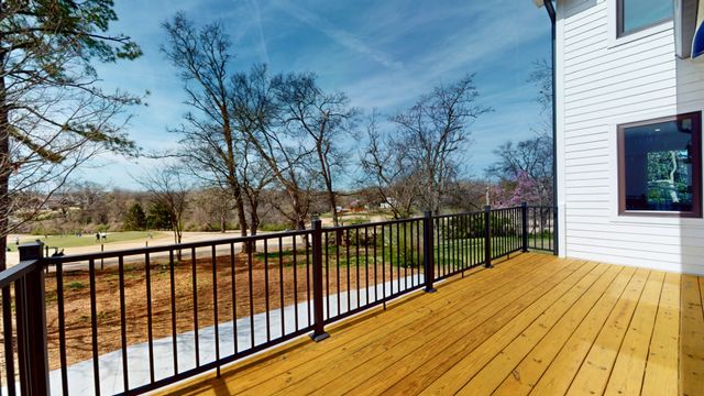 610 Skyview Dr, Nashville, TN 37206