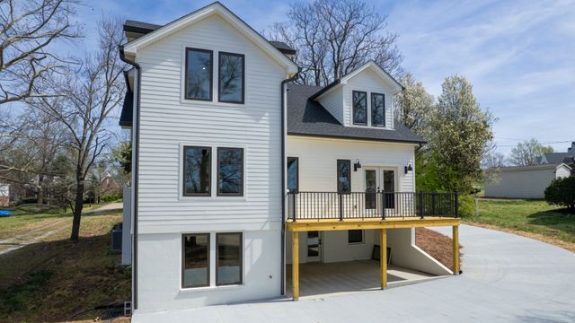 610 Skyview Dr, Nashville, TN 37206