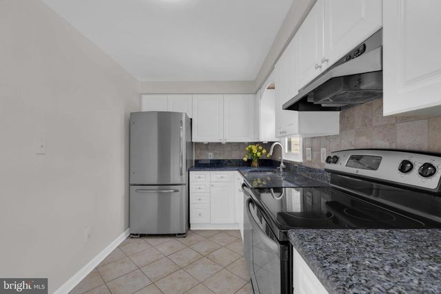7658 WOLFORD WAY, Lorton, VA 22079