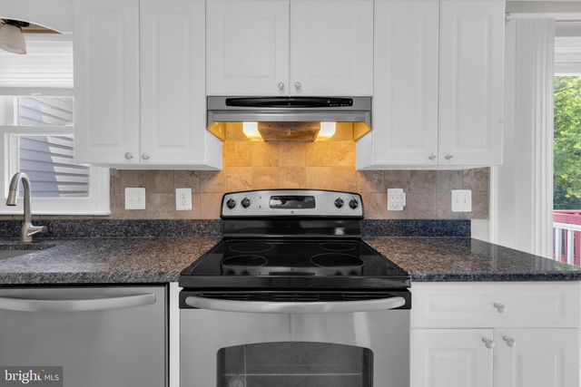 7658 WOLFORD WAY, Lorton, VA 22079