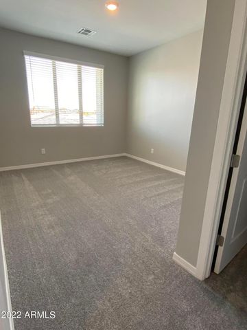 9336 E Static Avenue, Mesa, AZ 85212