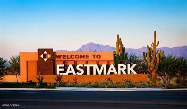 9336 E Static Avenue, Mesa, AZ 85212