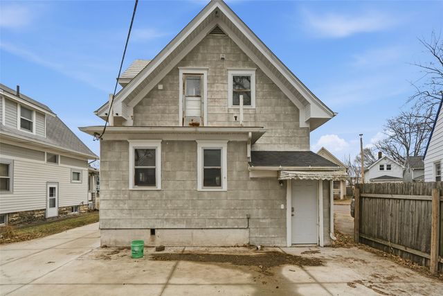 1415 Hamilton Street SW, Cedar Rapids, IA 52404