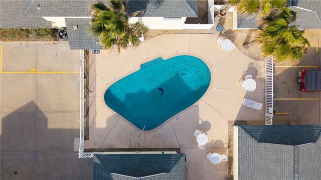 15110 Leeward Dr 303, Corpus Christi, TX 78418