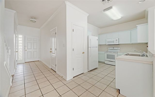 15110 Leeward Dr 303, Corpus Christi, TX 78418