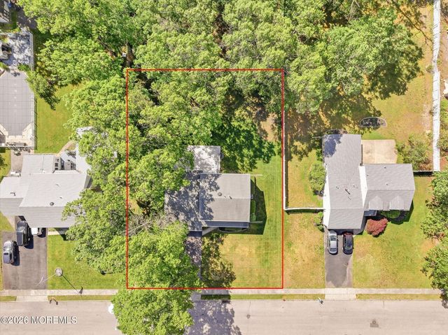 79 Maxim Drive, Forked River, NJ 08731