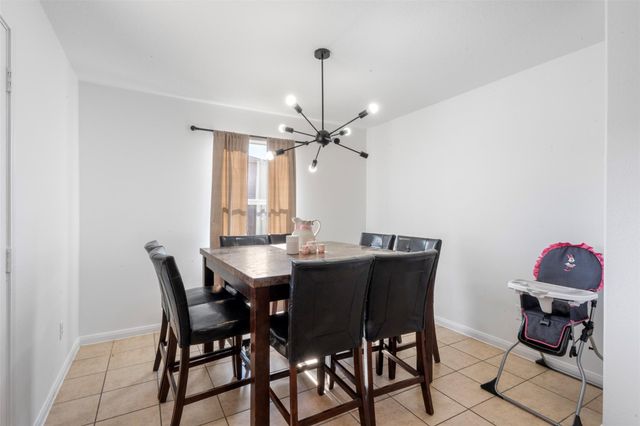 830 Paradise Road, Baytown, TX 77521