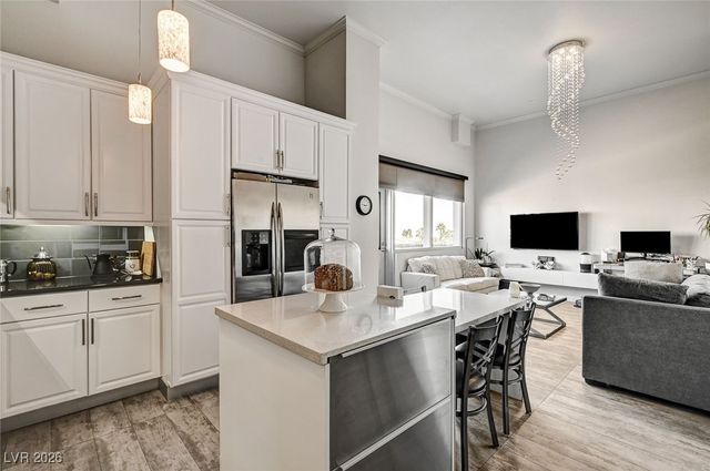 360 East Desert Inn Road 501, Las Vegas, NV 89109