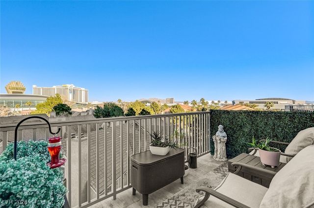 360 East Desert Inn Road 501, Las Vegas, NV 89109