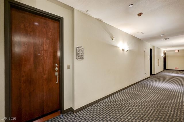 360 East Desert Inn Road 501, Las Vegas, NV 89109