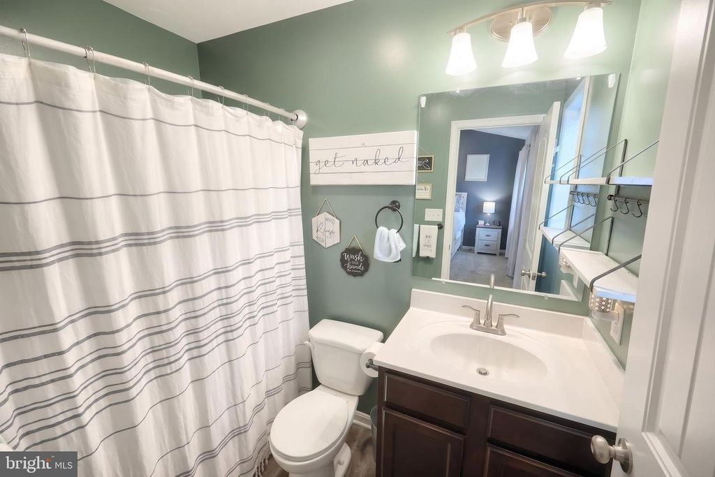 Image 20 of property listing at 63 OVERLOOK DR, Hanover, PA 17331