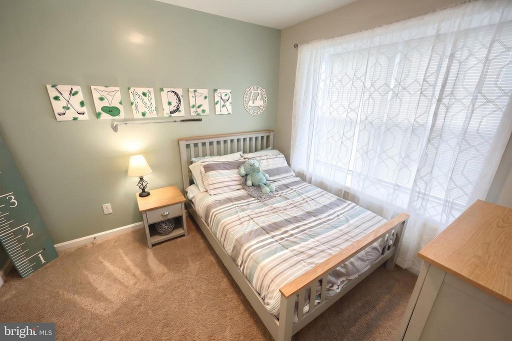 Image 22 of property listing at 63 OVERLOOK DR, Hanover, PA 17331