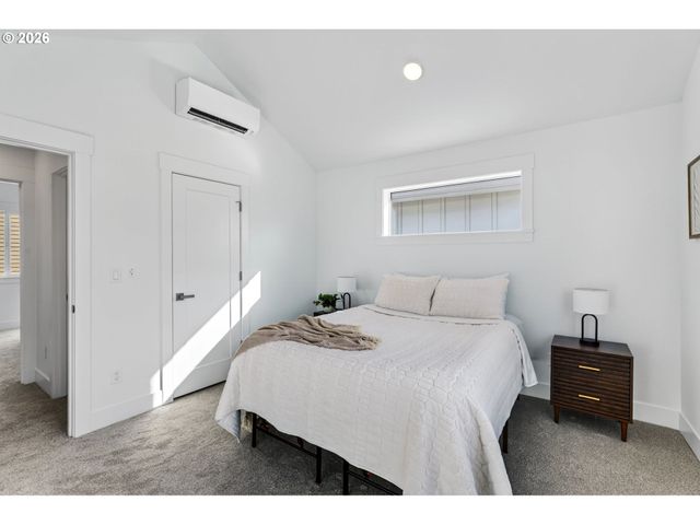 5228 Se Knapp, Portland, OR 97206