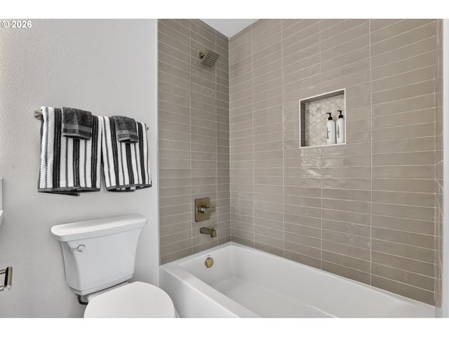 5228 Se Knapp, Portland, OR 97206