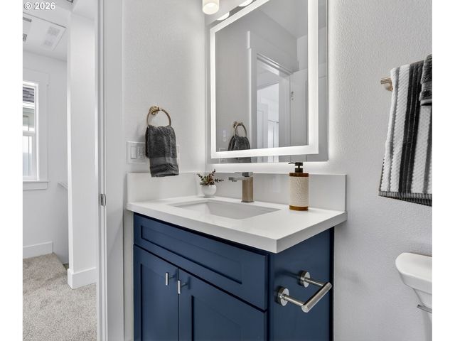 5228 Se Knapp, Portland, OR 97206