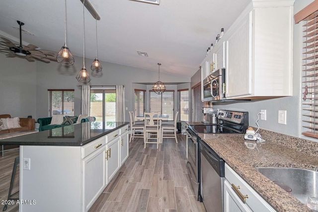 6406 W TETHER Trail, Phoenix, AZ 85083