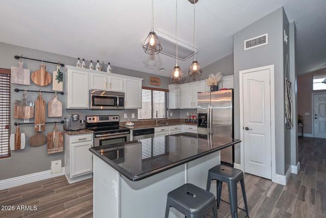 6406 W TETHER Trail, Phoenix, AZ 85083