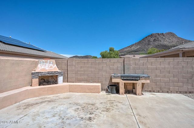 6406 W TETHER Trail, Phoenix, AZ 85083