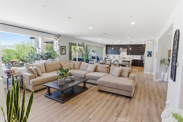 18723 Juniper Springs, Canyon Country, CA 91387